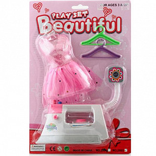 Набор игровой Shenzhen Toys Утюг, платье, вешалки 2503