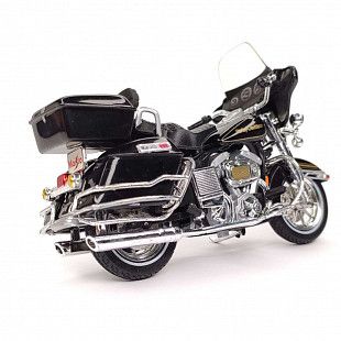 Набор мотоциклов Maisto 1:18 Harley Davidson 1977 FXS Low Rider + 1978 FLH-80 Electra Glide 37301 (70'S)