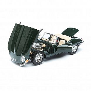 Машинка Bburago 1:18 Jaguar E Cabriolet 1961 (18-12046) green