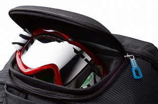 Багажная сумка на колесах Thule Crossover Rolling Duffel 87L TCRD2DB dark blue (3201095)