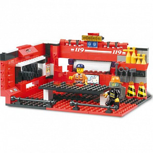 Конструктор Sluban Грузовик с выдвижной лестницей M38-B0221