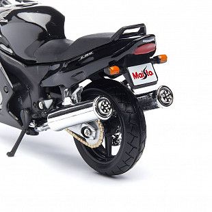 Масштабная модель мотоцикла Maisto 1:18 Honda CBR1100XX 39300 (00-03140)