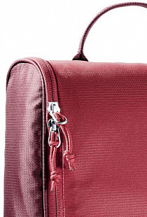 Косметичка Deuter Wash Center II 3900520-5528 cranberry/maron (2020-21)