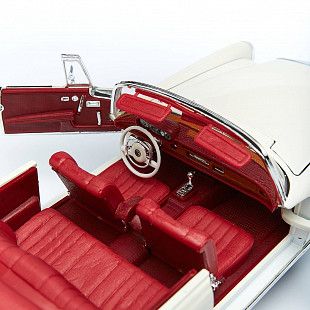 Масштабная модель автомобиля Maisto 1:18 Мерседес Бенц 280SE кабриолет (31811) white