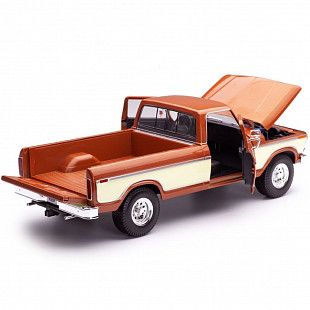 Машинка Maisto 1:18 1979 Ford F150 Pick-up (31462)