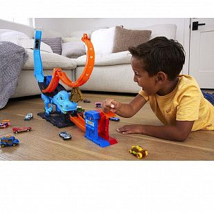 Трек Hot Wheels City Fall T-Rex (HKX42)