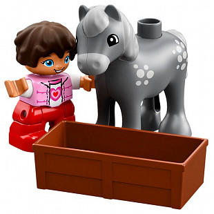 Конструктор LEGO Duplo Конюшня на ферме 10868