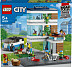 Конструктор LEGO Современный дом для семьи 60291