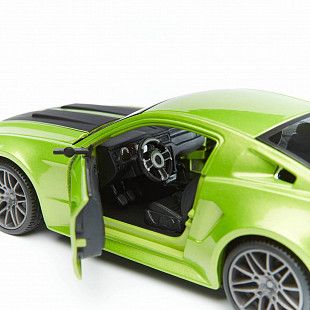 Масштабная модель автомобиля Maisto 1:24 Форд Мустанг  (2014) (31506) green