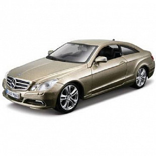Коллекционная машина Bburago 1:32 Mercedes Benz E-Class Coupe (18-45126)