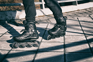 Роликовые коньки Powerslide Khaan 908118 black