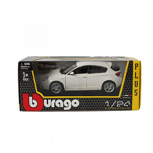 Коллекционная машина Bburago 1:24 Alfa Romeo Giulietta (18-21071) white