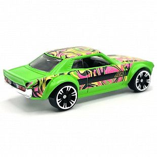 Машинка Hot Wheels '70 Toyota Celica 1/8 (HLH72 HRW67)