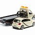 Масштабная модель автомобиля Bburago Street Fire Эвакуатор и Volksvagen Polo GTI 1:43 (18-31400) Black/Beige