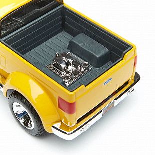 Масштабная модель автомобиля Maisto 1:24 Форд Mайти F-350 (31213) yellow