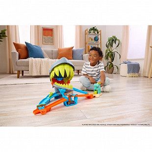 Игровой набор Hot Wheels Shark Chomp Beach (JHL96)