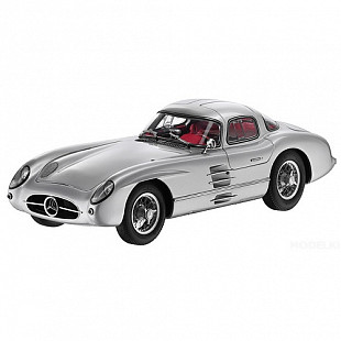 Масштабная модель автомобиля Maisto 1:18 Мерседес Бенц 300 SLR (36898) silver