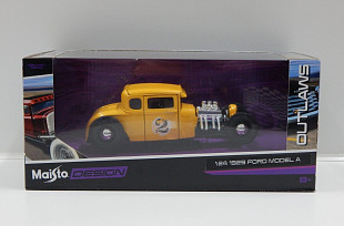 Масштабная модель автомобиля Maisto Design Classic Outlaws (32454) (в ассортименте)