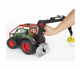 Трактор Bruder Fendt 936 Vario лесной с манипулятором 03042