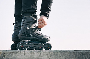 Роликовые коньки Powerslide Khaan 908118 black