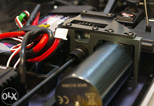 Радиоуправляемая машина Himoto Raider 1/8 бесколлекторный E8MTL