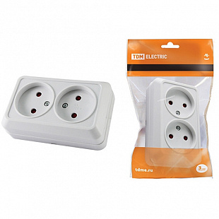 Розетка Tdm двойная 2П IP20 10А с защитной шторкой Ладога white SQ1801-0061