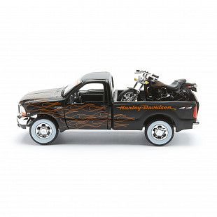 Масштабная модель автомобиля Maisto 1:24 HD Форд F-350 Супердьюти пикап (1999) с мотоциклом  (32181) black/orange