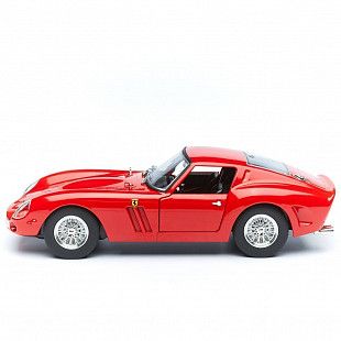 Модель автомобиля Bburago 1:24 Ferrari 250 GTO (18-26018) red
