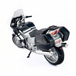 Масштабная модель мотоцикла Maisto 1:18 2006 YAMAHA FJR 1300 (39300)