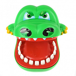 Игра детская настольная Qunxing Toys Крокодил-дантист 2205
