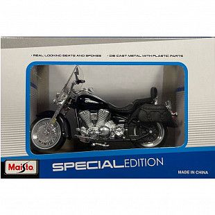 Масштабная модель мотоцикла Maisto 1:18 YAMAHA Road Star Silverado (39300)