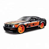 Масштабная модель автомобиля Maisto 1:24 Форд Мустанг GT (2006) (32169) black