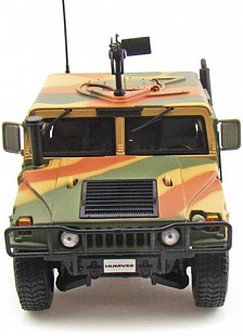 Масштабная модель автомобиля Maisto 1:18 Хаммер военный (36874) (в ассортименте)