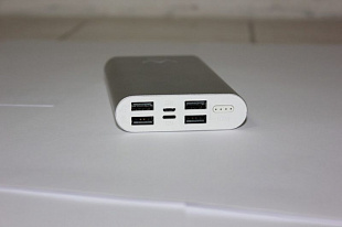 Портативное зарядное устройство на 15000 mAh