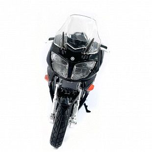 Масштабная модель мотоцикла Maisto 1:18 2006 YAMAHA FJR 1300 (39300)