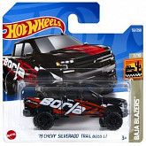 Машинка Hot Wheels Базовой коллекции '19 Chevy Silverado Trail Boss LT 53/250 (5785 HCT49) mainline 2022