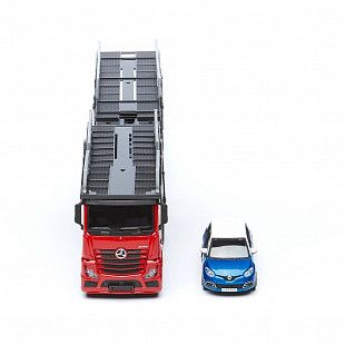 Автовоз Bburago Mercedes Benz Actros + машинка Bburago Ford Renault Captur (18-31456/18-31457) red