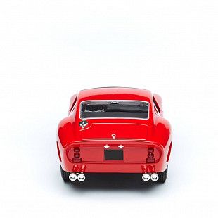Модель автомобиля Bburago 1:24 Ferrari 250 GTO (18-26018) red