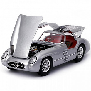 Масштабная модель автомобиля Maisto 1:18 Мерседес Бенц 300 SLR (36898) silver