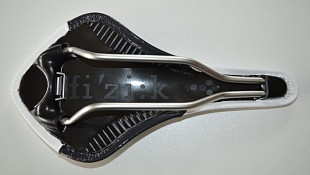 Седло Fizik Arione Donna white/glossy grey 7057SXSA39A02