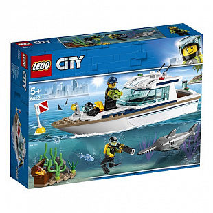 Конструктор LEGO City Яхта для дайвинга 60221