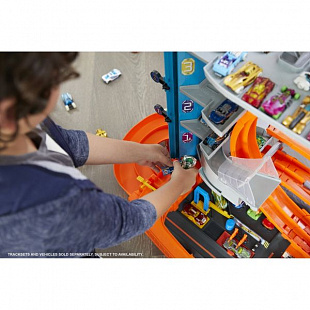 Набор игровой Hot Wheels City Невообразимый гараж (FTB69)