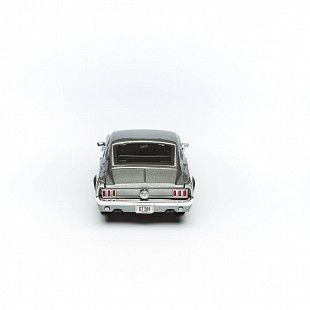 Машинка Maisto 1:24 1967 Ford Mustang GT (31260) grey