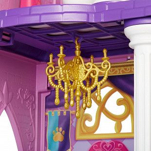 Набор Enchantimals Королевский замок с куклой Фелисити Лис GYJ17