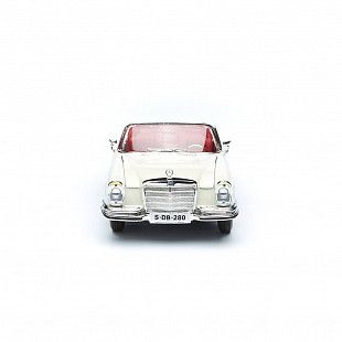 Масштабная модель автомобиля Maisto 1:18 Мерседес Бенц 280SE кабриолет (31811) white