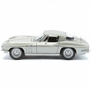 Машинка Maisto 1:18 1965 Chevrolet Corvette (31640) silver
