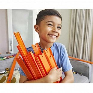 Игровой набор Hot Wheels Car & Track Pack (BHT77)